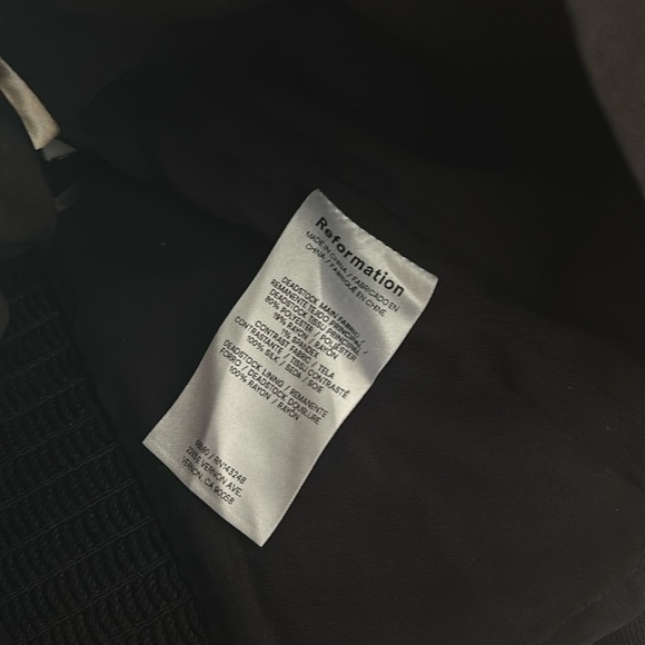 NEW Reformation Melanie Strappy Top Woven Silk Contrast  Black | size 0 - Picture 11 of 11